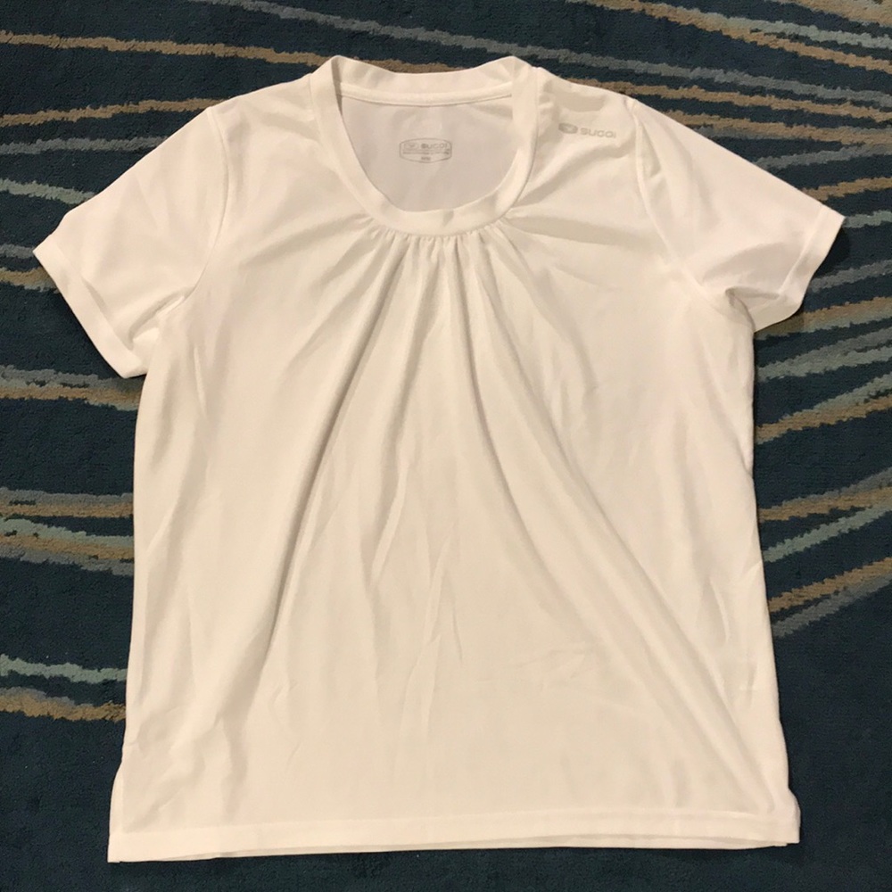 NWOT Sugoi loose athletic t-shirt